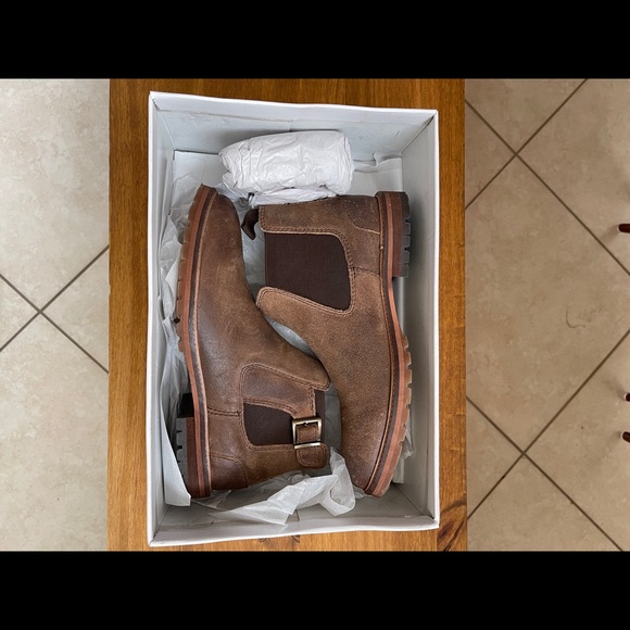 Steve Madden Boots - Picture 1 of 9